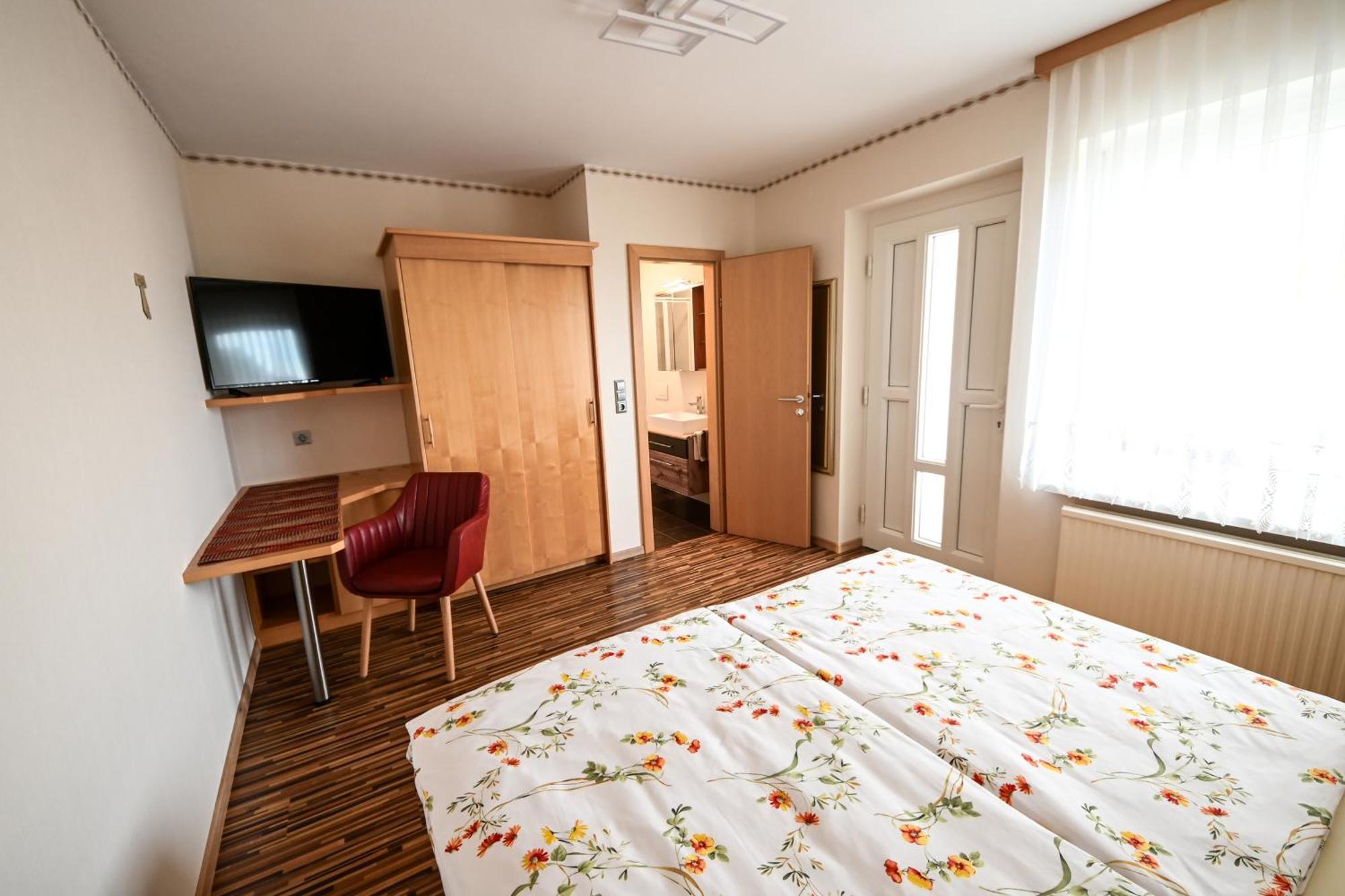 Gaestehaus Zum See Illmitz Εξωτερικό φωτογραφία