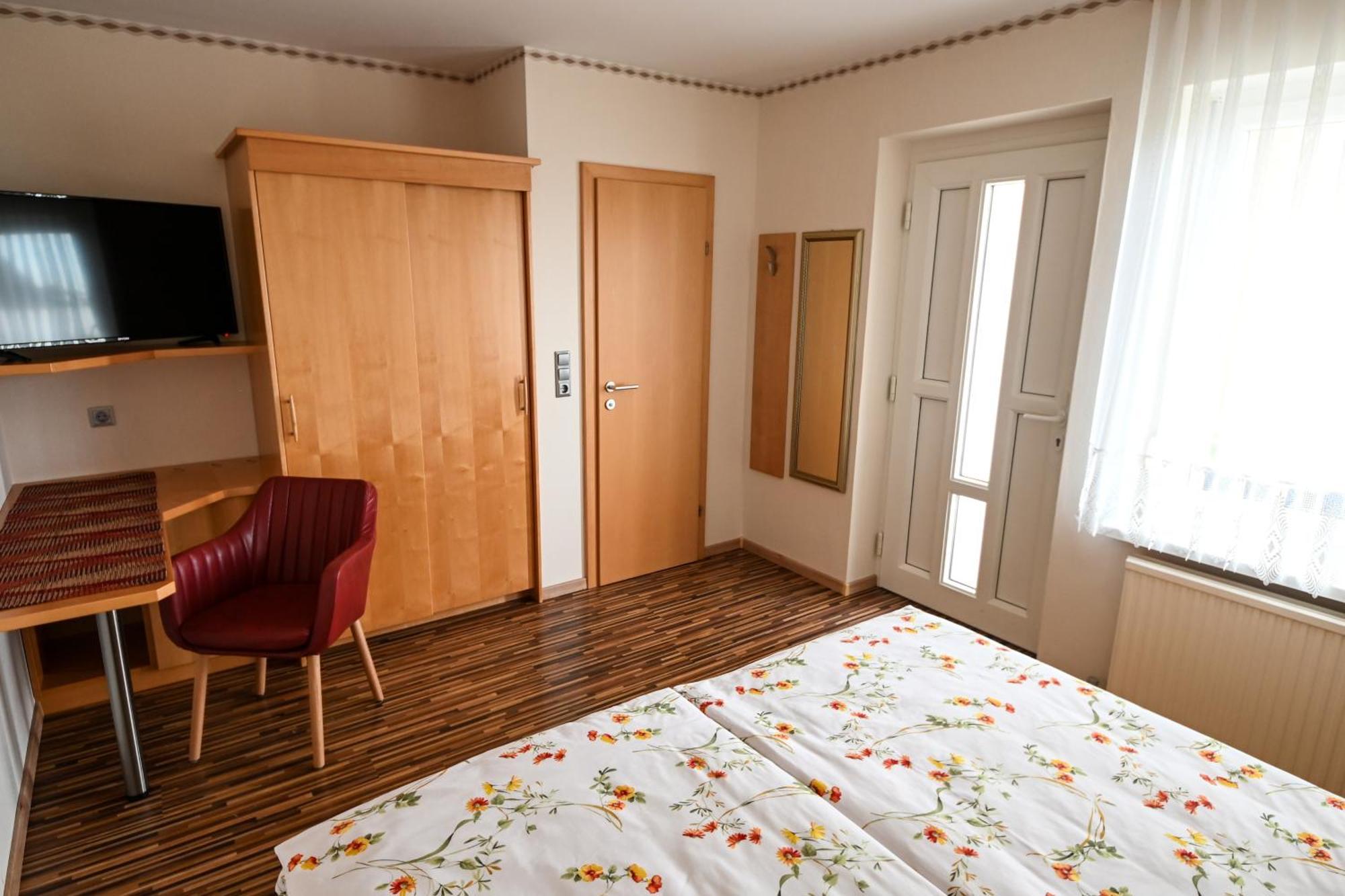 Gaestehaus Zum See Illmitz Εξωτερικό φωτογραφία
